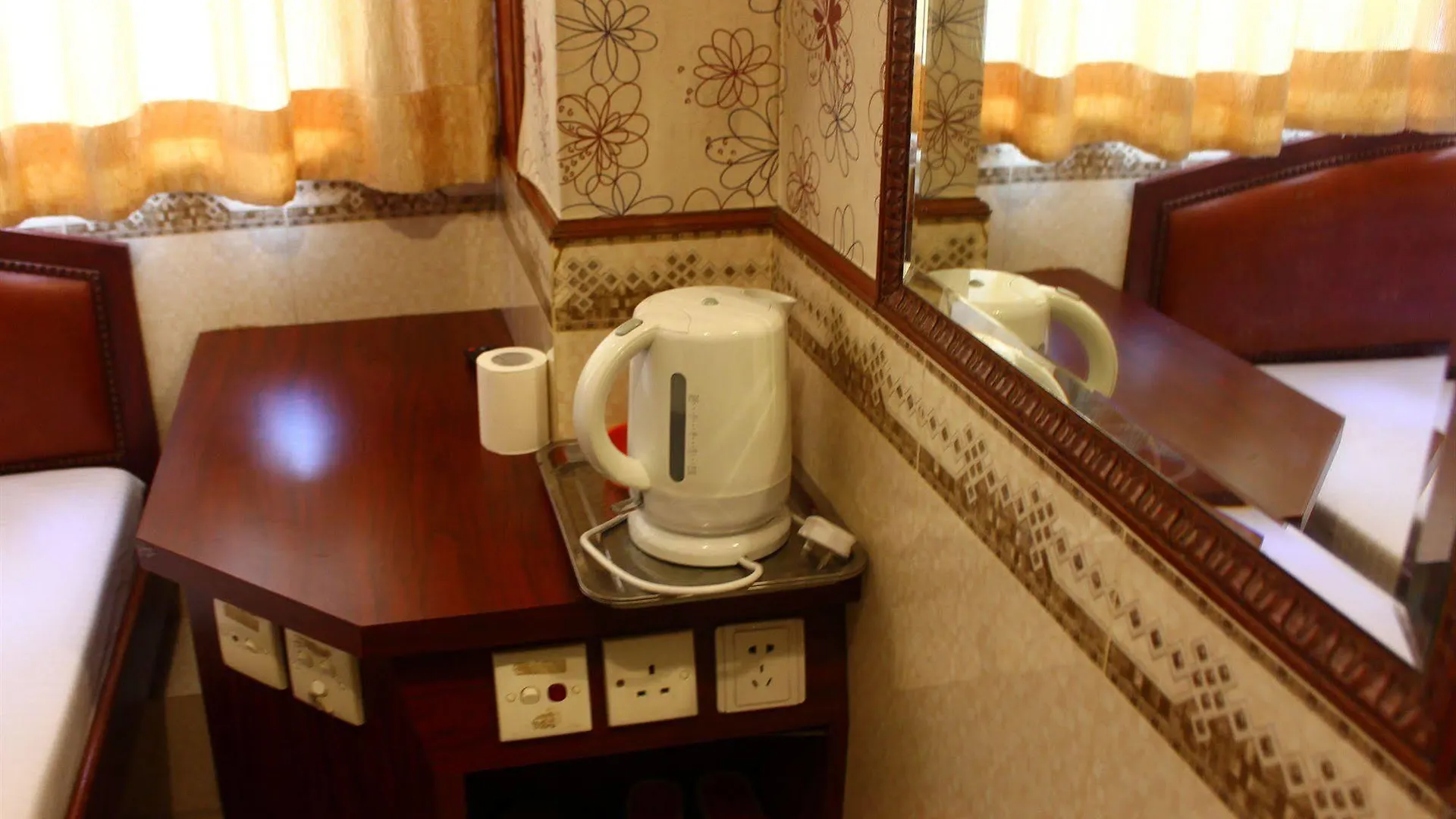 Yue Ka Hotel China Hk Kowloon