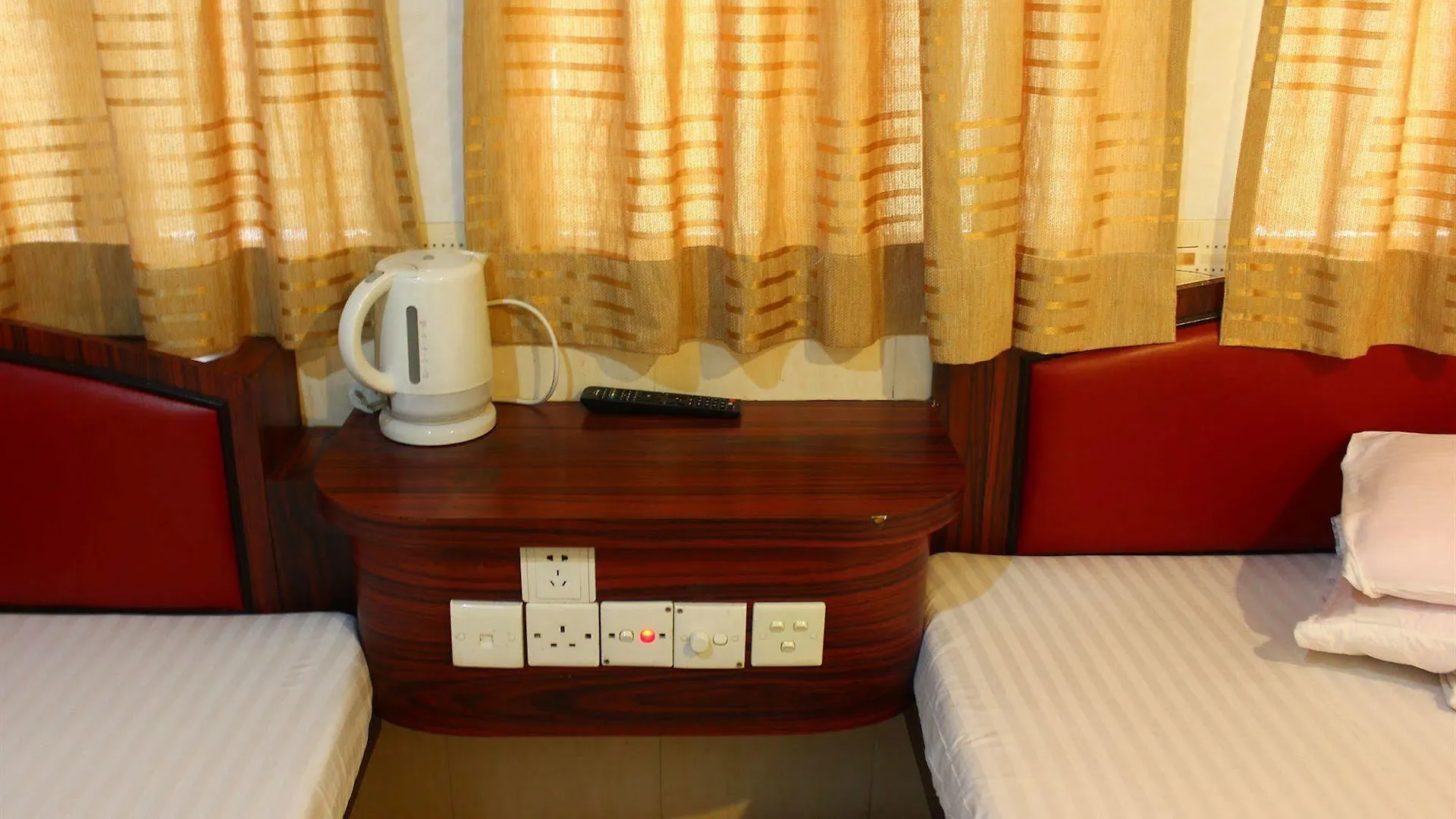**  Yue Ka Hotel China Hk 九龙 中国
